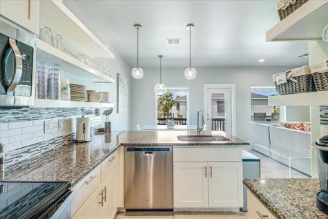 247 W Roberts Avenue 20 Port Aransas TX 78373