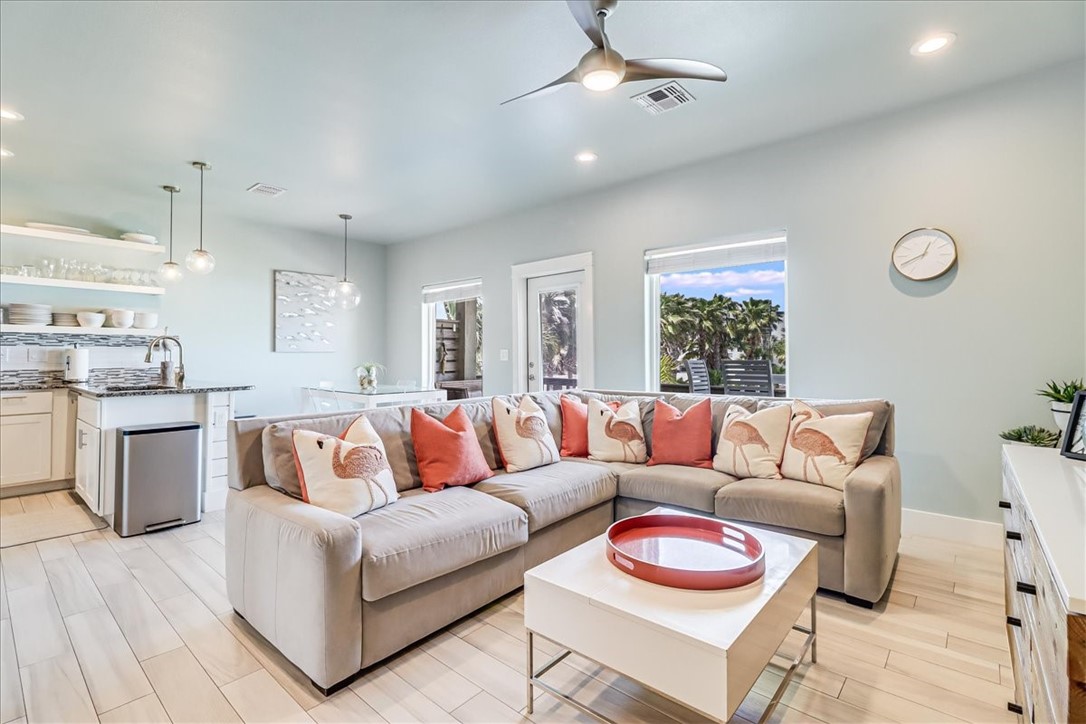247 W Roberts Avenue 20 Port Aransas TX 78373
