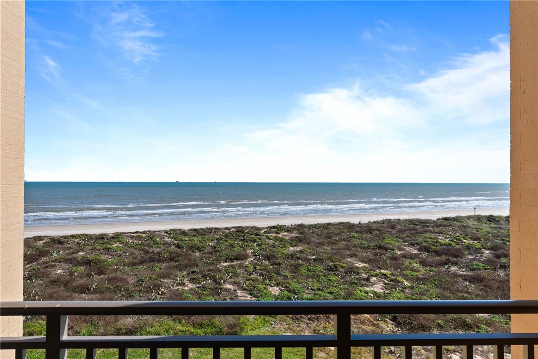 6649 Seacomber Drive 310 Port Aransas TX 78373