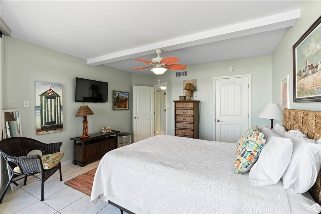 6649 Seacomber Drive 310 Port Aransas TX 78373