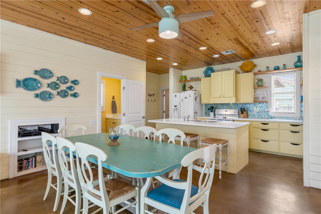 301 E Avenue C 2 Port Aransas TX 78373