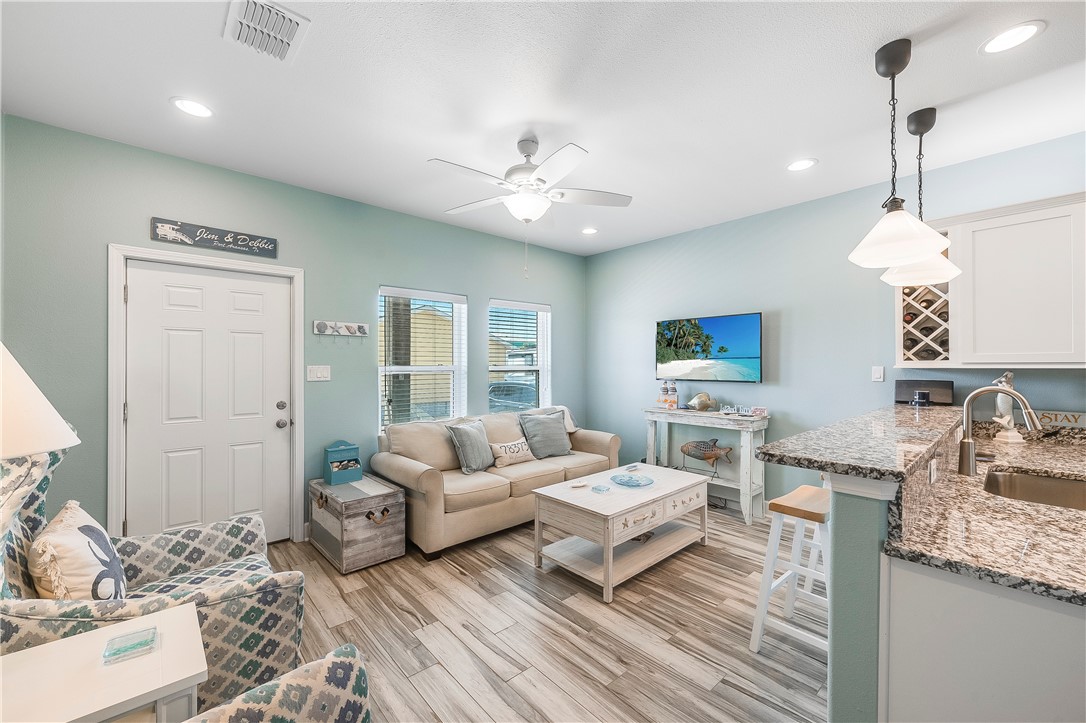 1726 S 11th Street 108 Port Aransas TX 78373