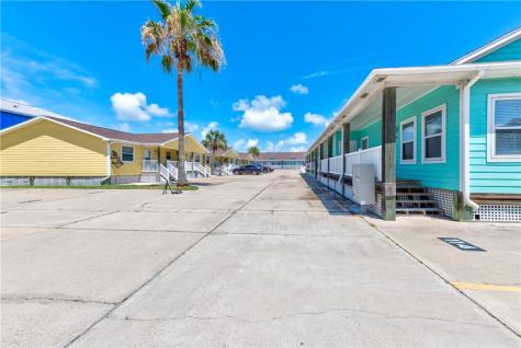1726 S 11th Street 108 Port Aransas TX 78373