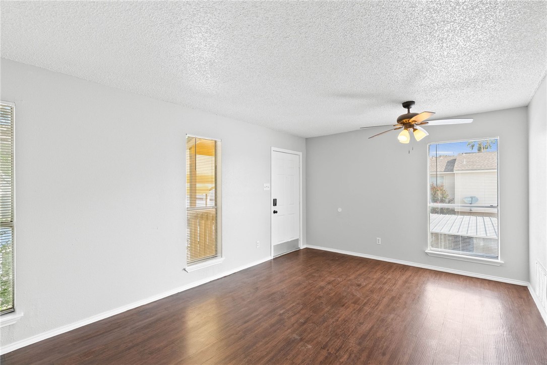 6702 Everhart Rd, M106 M 106 Corpus Christi TX 78413