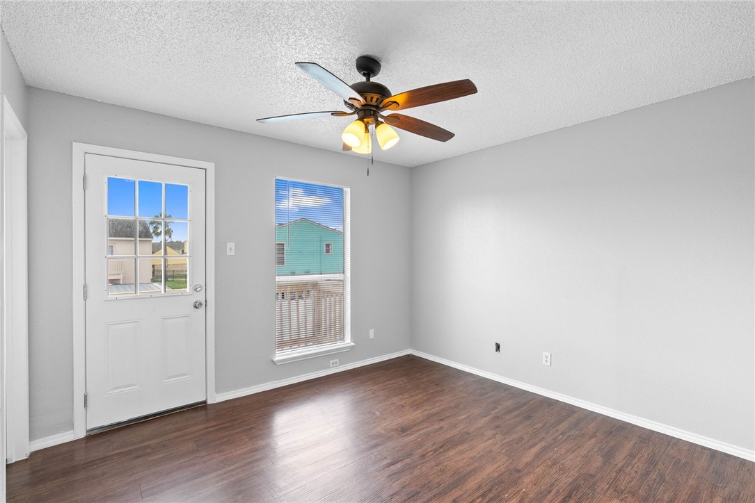 6702 Everhart Rd, M106 M 106 Corpus Christi TX 78413