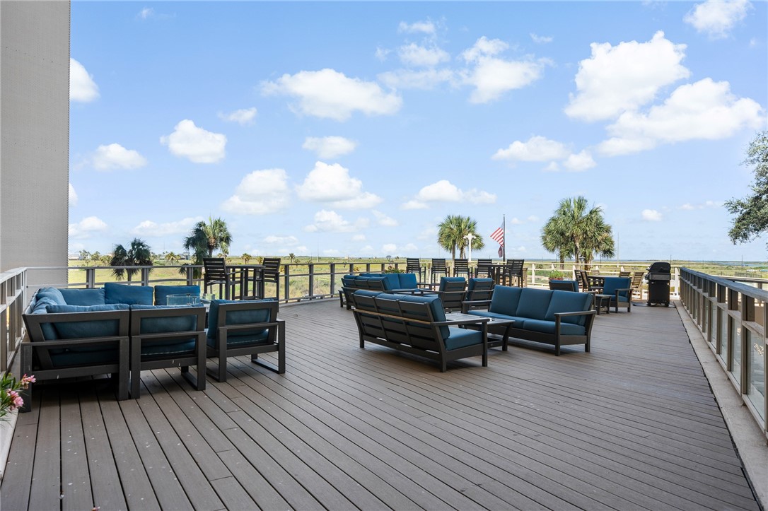 6649 Seacomber Drive 804 Port Aransas TX 78373
