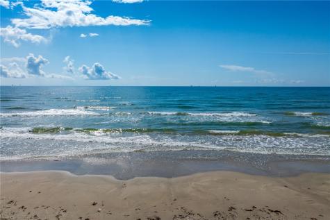 6649 Seacomber Drive 804 Port Aransas TX 78373