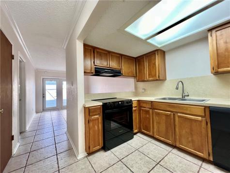 1818 Rodd Field Road H1 Corpus Christi TX 78412