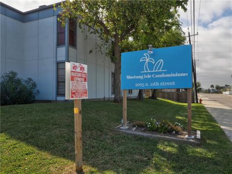 2025 S 11th Street 1 Port Aransas TX 78373