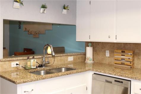 1461 Moore Avenue 6 Portland TX 78374