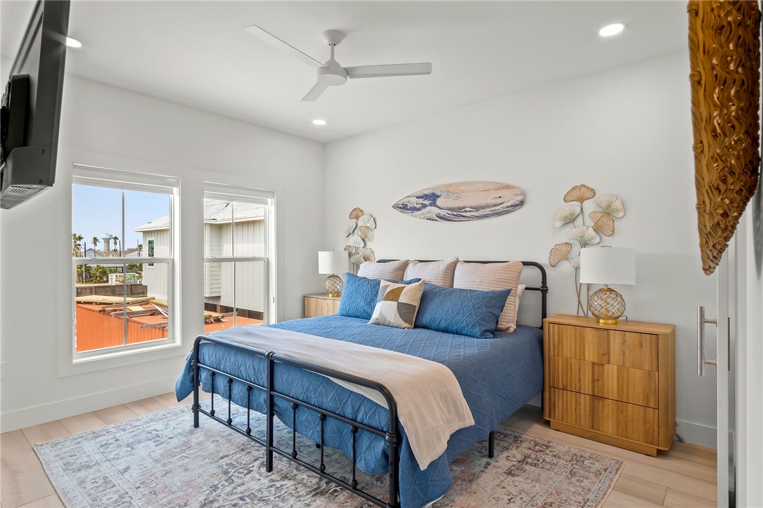 901 S 9th 7 Port Aransas TX 78373