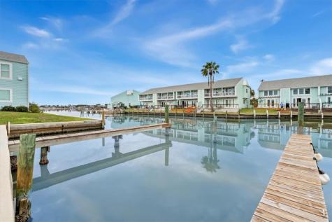 610 Lauderdale 610 Rockport TX 78382