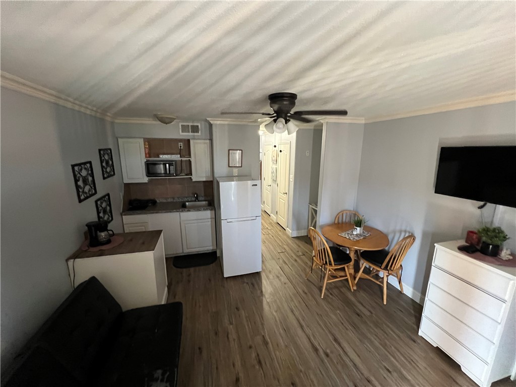 3938 Surfside Boulevard 3210 Corpus Christi TX 78402