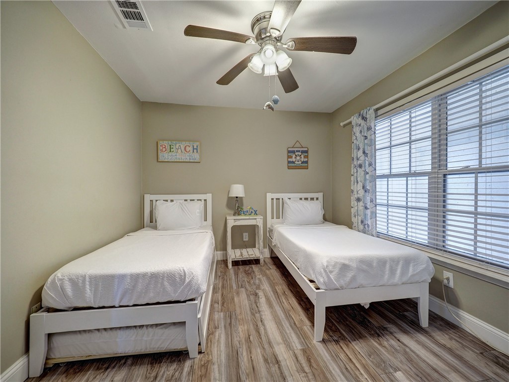 15225 Leeward Drive 8-a Corpus Christi TX 78418
