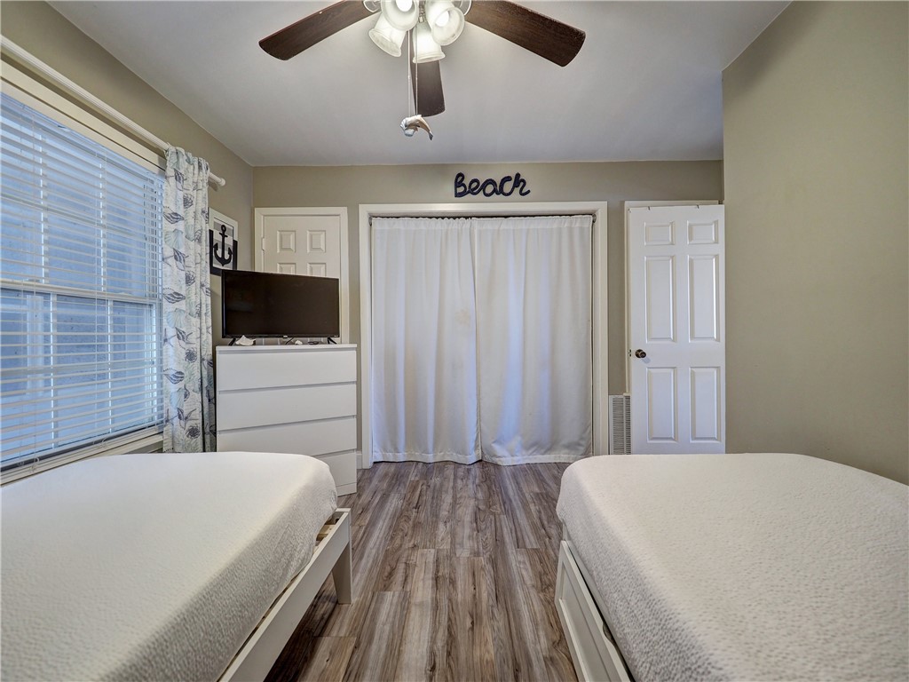 15225 Leeward Drive 8-a Corpus Christi TX 78418