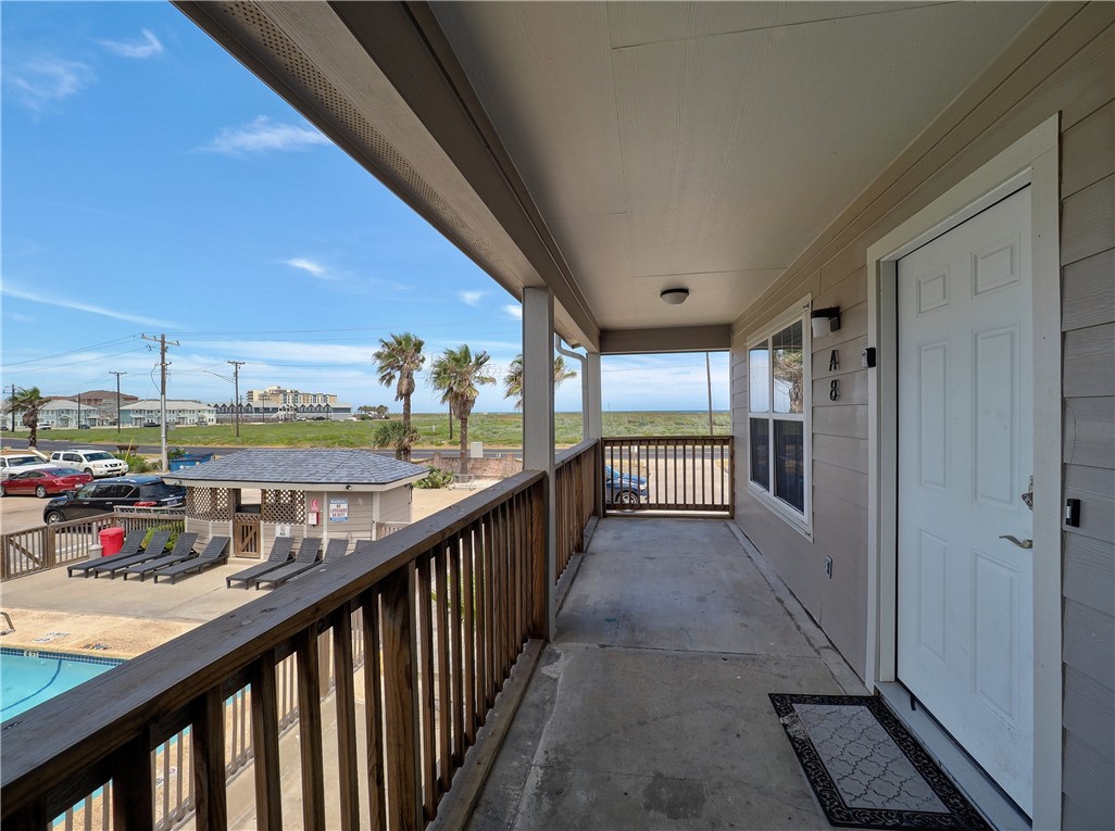 15225 Leeward Drive 8-a Corpus Christi TX 78418
