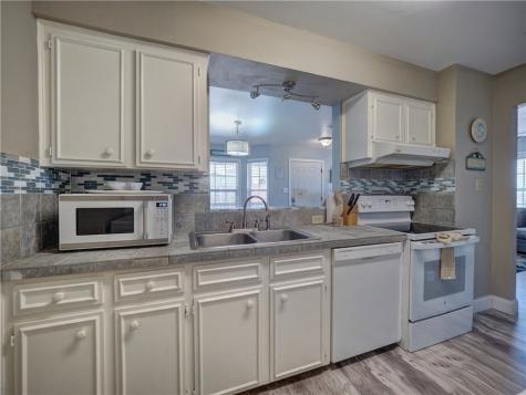 15225 Leeward Drive 8-a Corpus Christi TX 78418