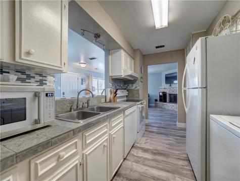 15225 Leeward Drive 8-a Corpus Christi TX 78418