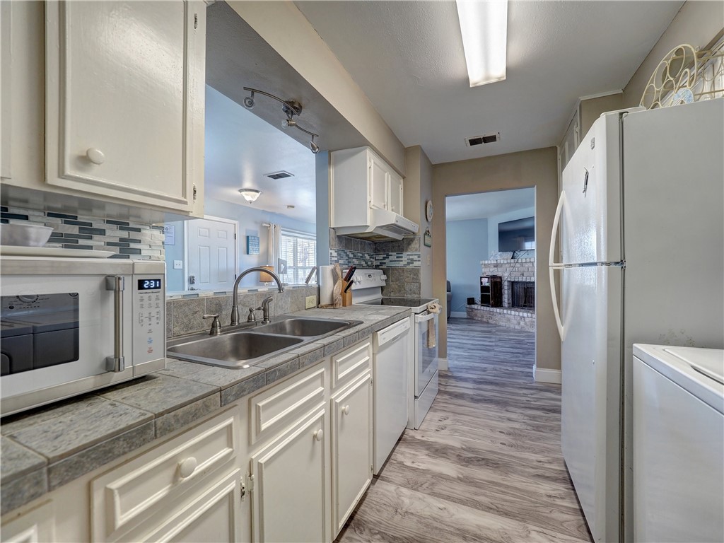15225 Leeward Drive 8-a Corpus Christi TX 78418