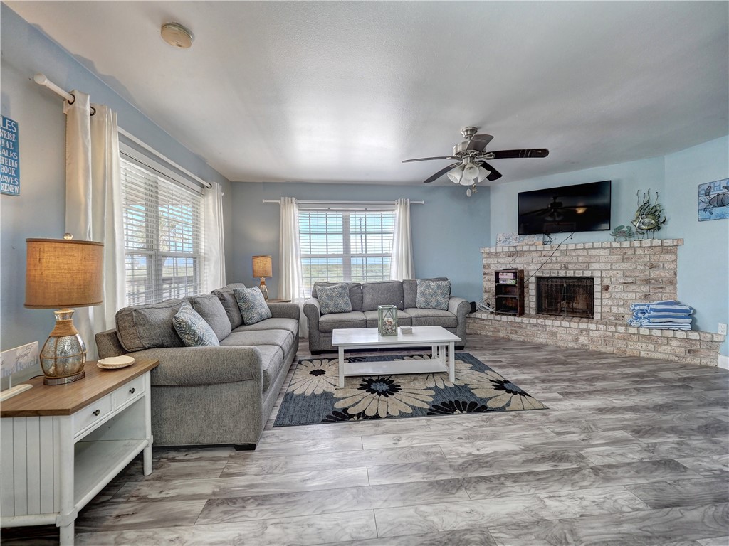 15225 Leeward Drive 8-a Corpus Christi TX 78418