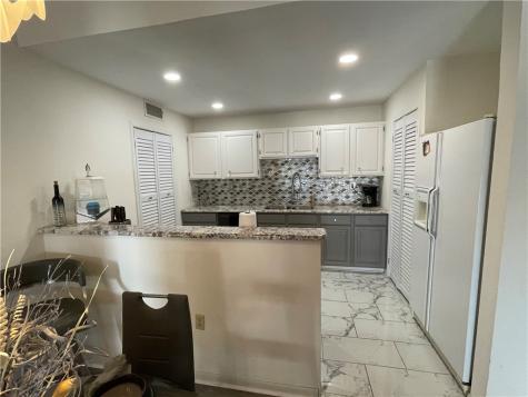 520 S Chaparral Street 402 Corpus Christi TX 78401