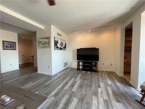 520 S Chaparral Street 402 Corpus Christi TX 78401