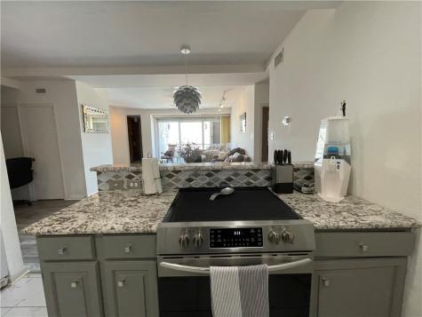 520 S Chaparral Street 402 Corpus Christi TX 78401