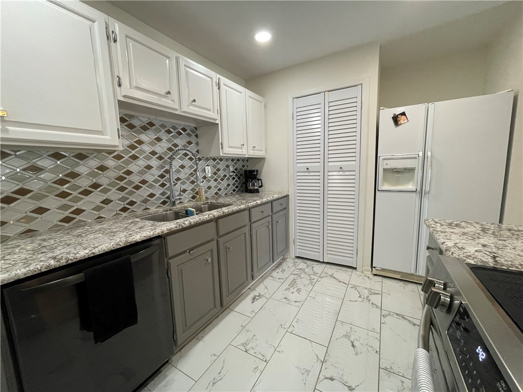 520 S Chaparral Street 402 Corpus Christi TX 78401