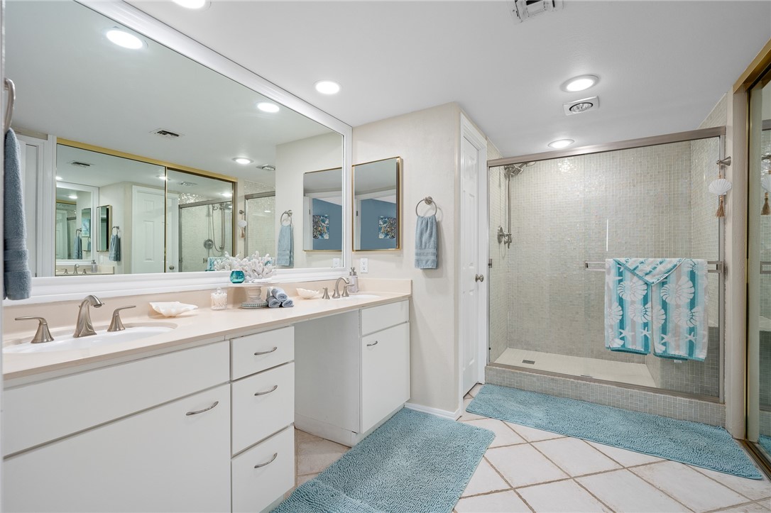 720 Access Road 1-a 210 Port Aransas TX 78373