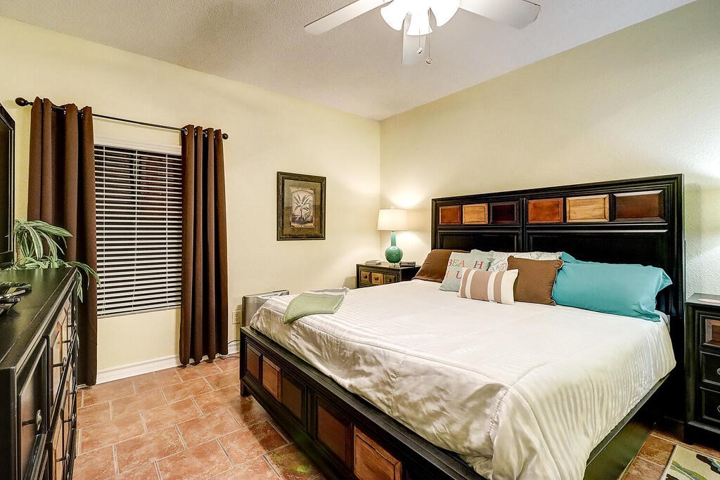 6317 Highway 361 6105 Port Aransas TX 78373