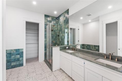 136 W Cotter Avenue 9 Port Aransas TX 78373