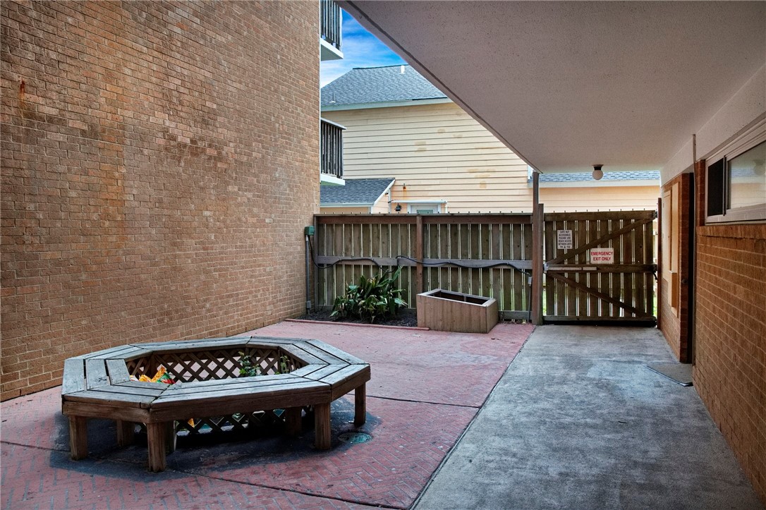 14810 Windward Drive 516 Corpus Christi TX 78418