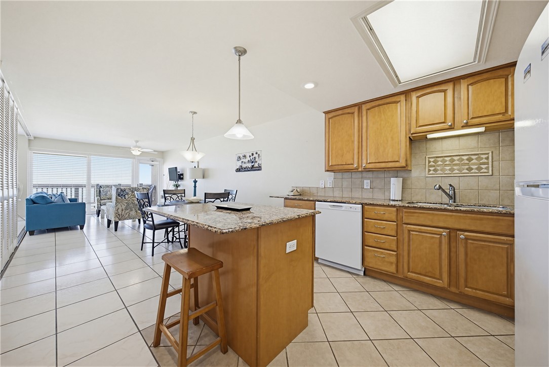 14810 Windward Drive 516 Corpus Christi TX 78418