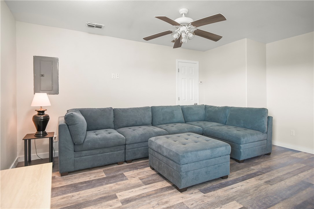 1129 S 11th Street 4 Port Aransas TX 78373