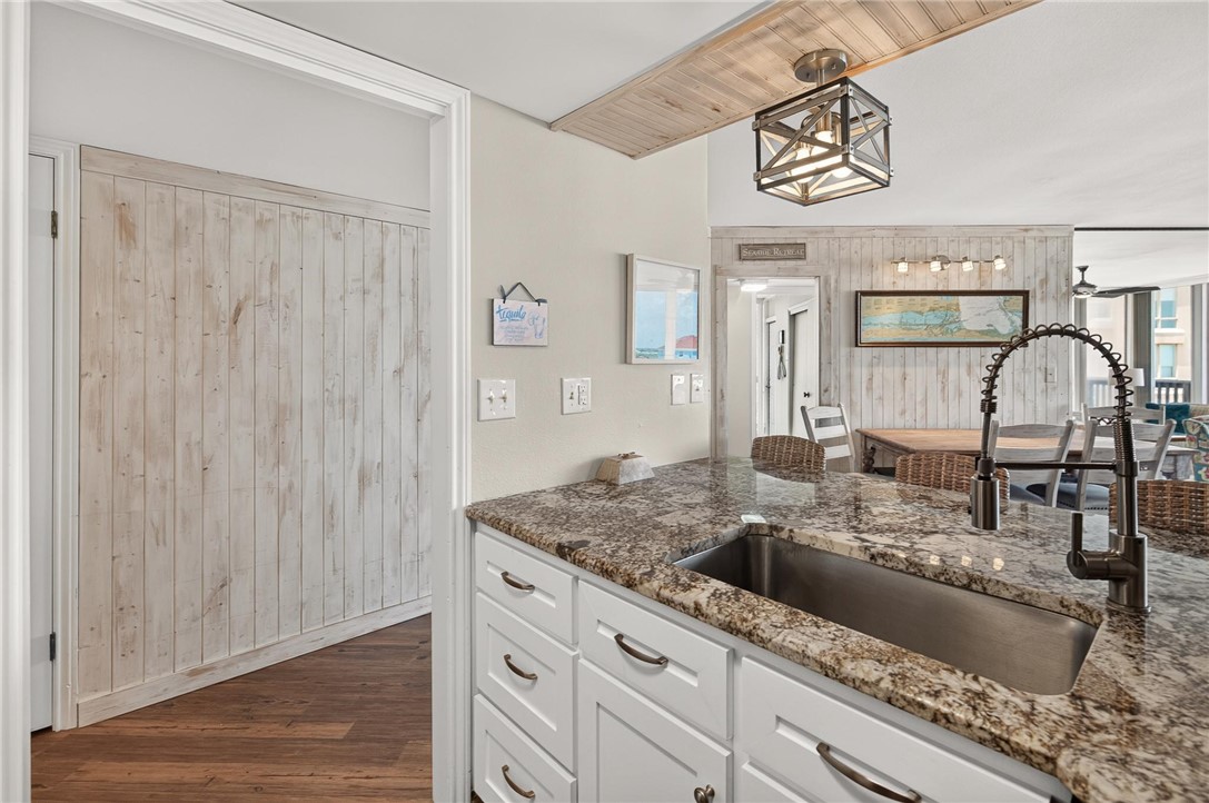 15002 Windward Drive 407 Corpus Christi TX 78418