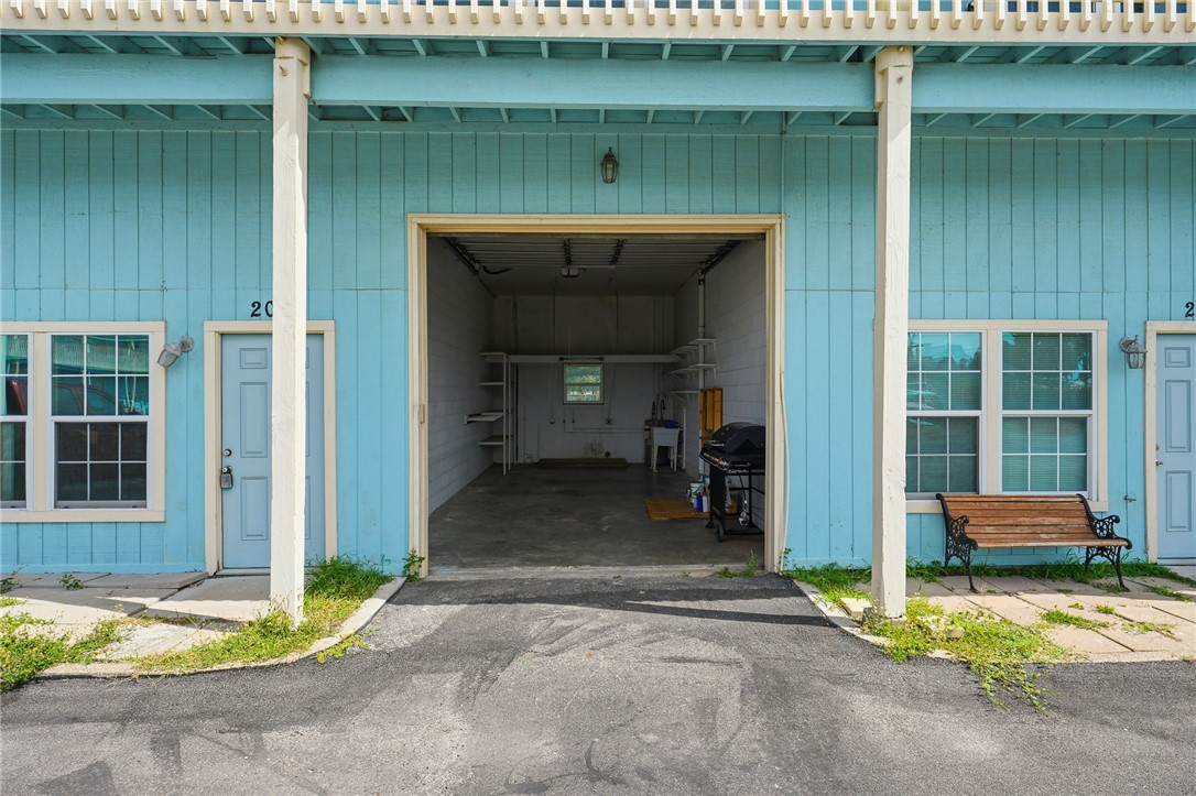 1809 Hillcrest Drive 205 Rockport TX 78382
