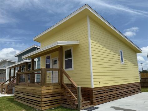 2351 W Market Street 4 Rockport TX 78382