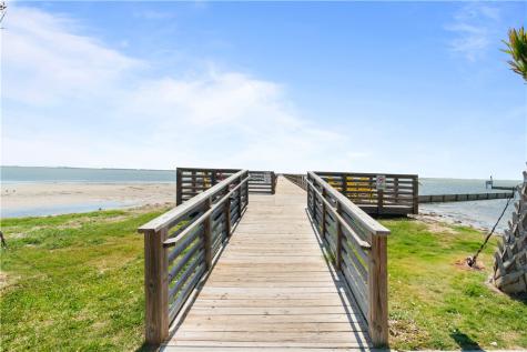 101 Caribbean Drive 5 Corpus Christi TX 78418