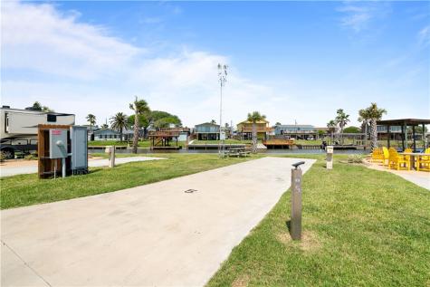 101 Caribbean Drive 5 Corpus Christi TX 78418