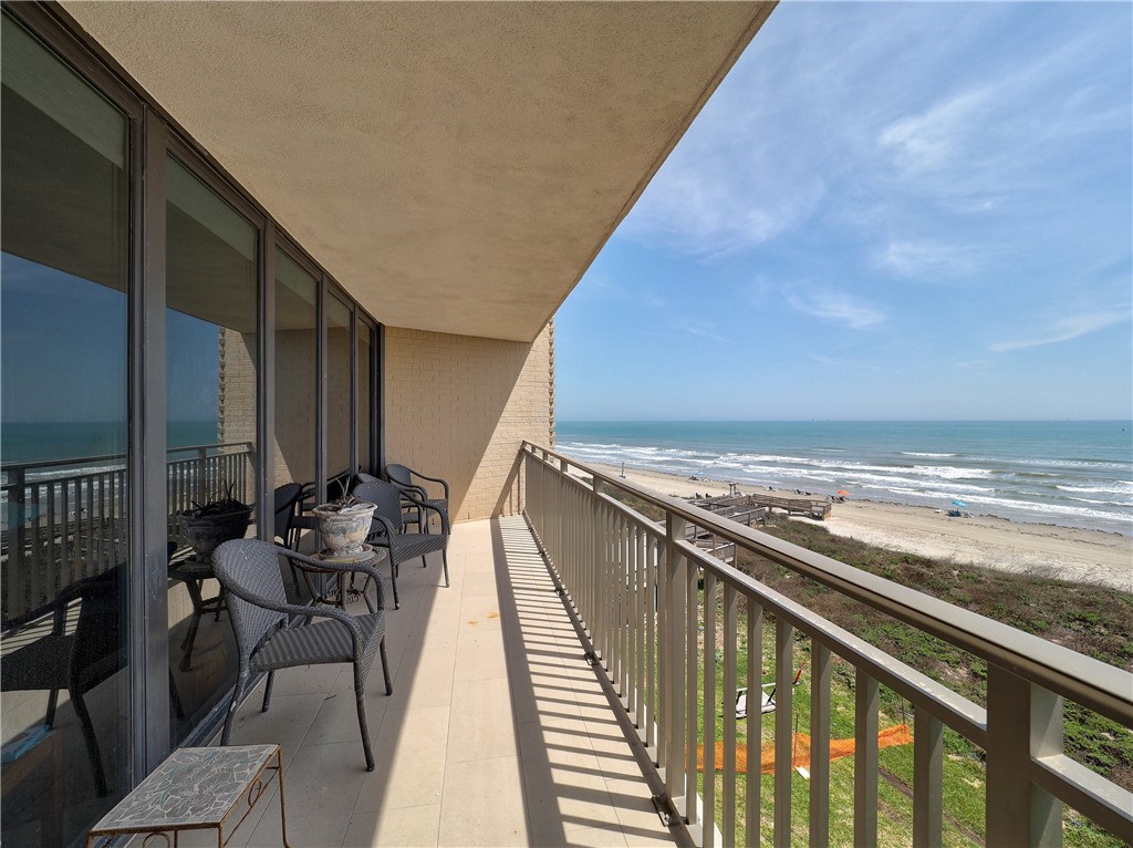 6649 Seacomber Drive 408 Port Aransas TX 78373
