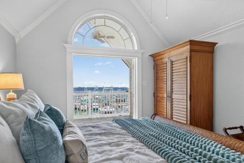 116 W Cotter Avenue H Port Aransas TX 78373