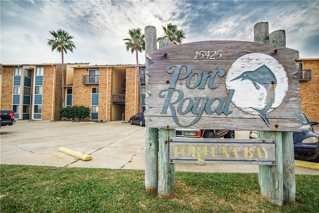 15425 Fortuna Bay Drive 203 Corpus Christi TX 78418