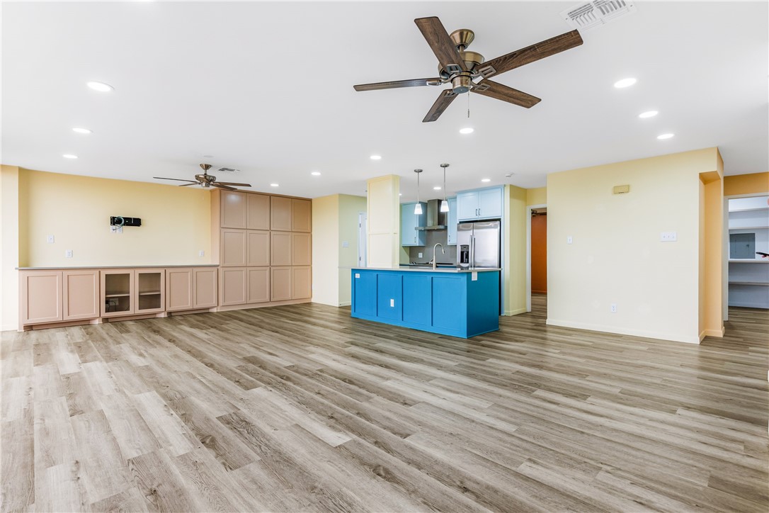 1400 Ocean Drive 403-c Corpus Christi TX 78404