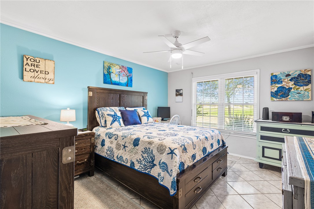 1011 Ennis Joslin 124 Corpus Christi TX 78412