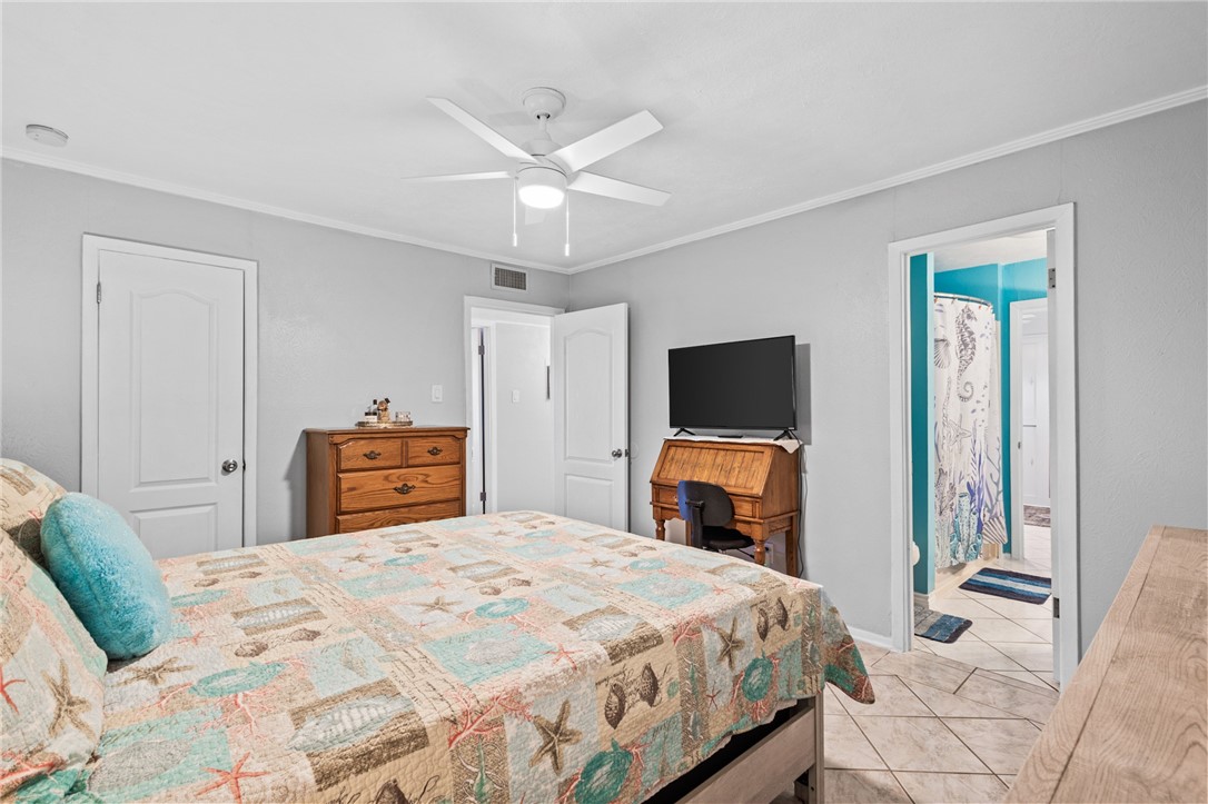 1011 Ennis Joslin 124 Corpus Christi TX 78412