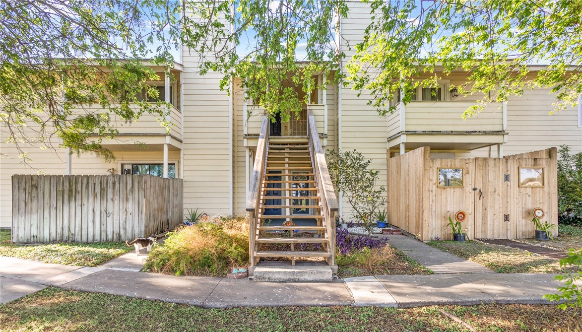 1011 Ennis Joslin 124 Corpus Christi TX 78412