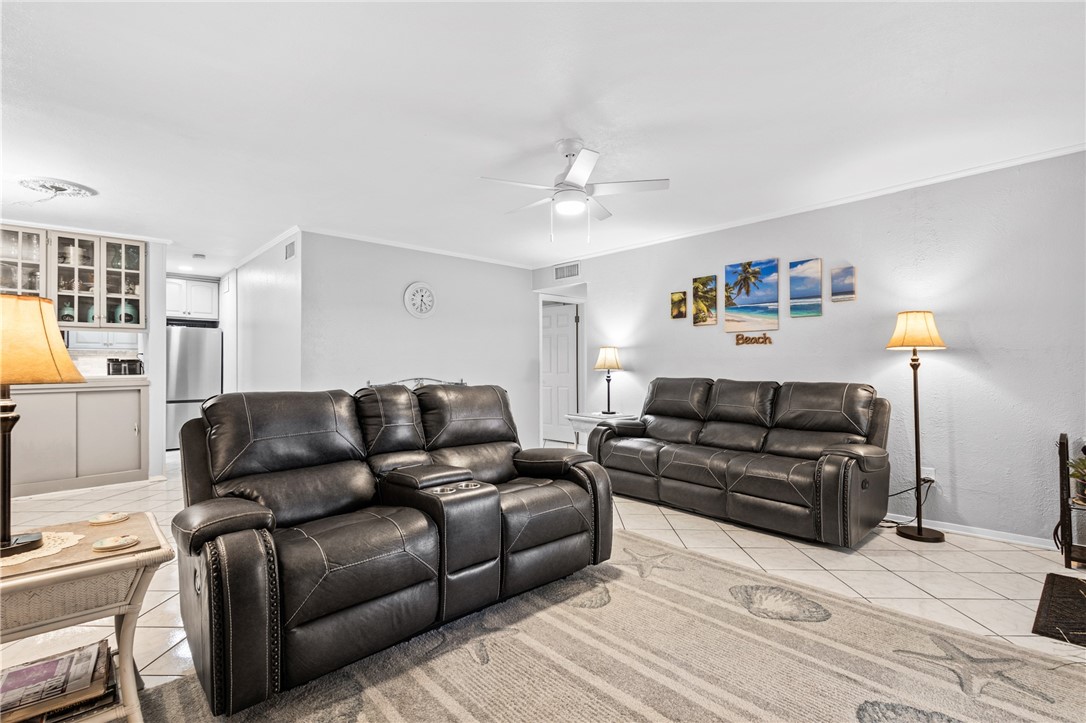 1011 Ennis Joslin 124 Corpus Christi TX 78412