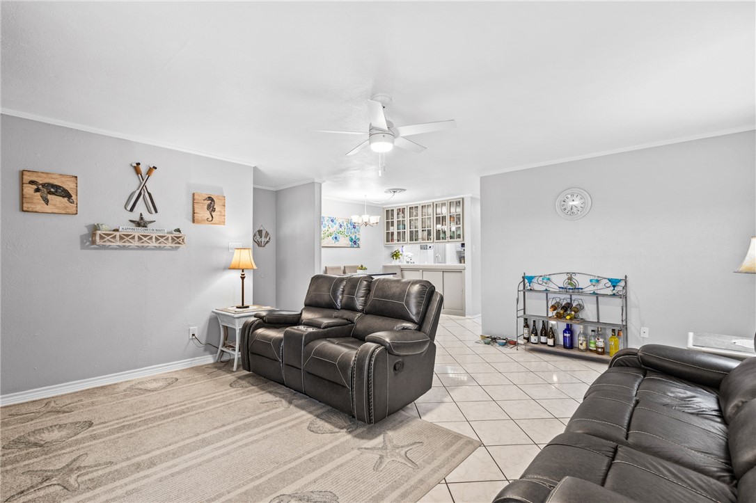 1011 Ennis Joslin 124 Corpus Christi TX 78412