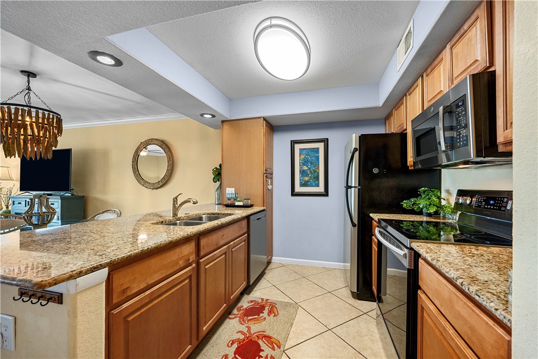 2292 N Fulton Beach 502 Rockport TX 78382