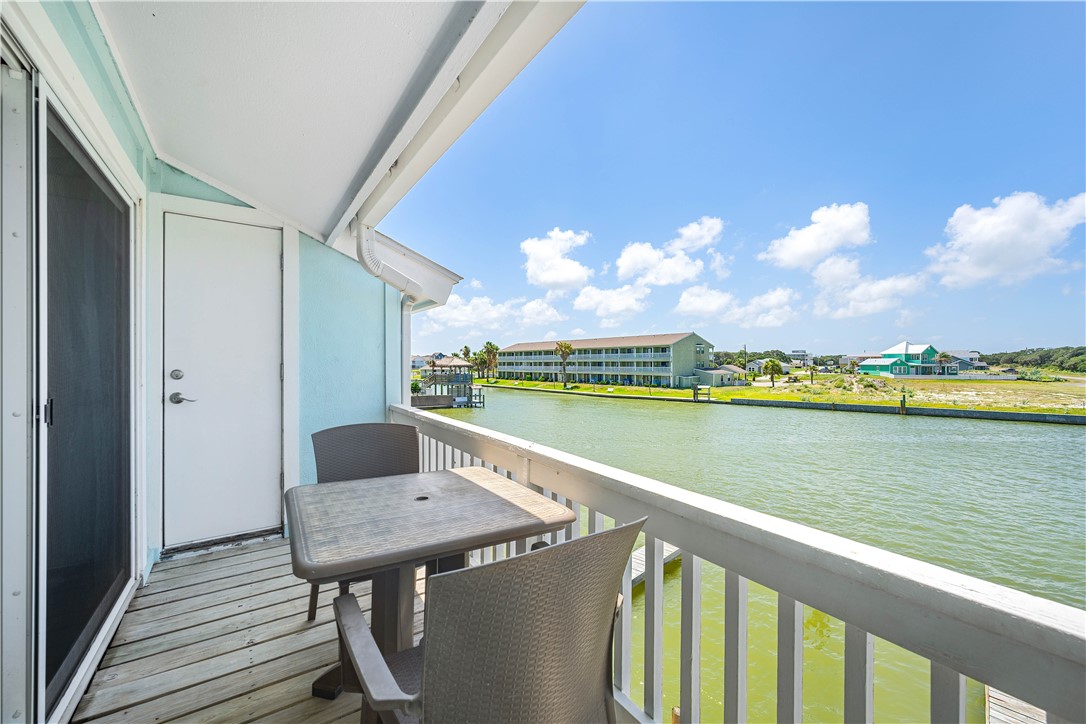 2292 N Fulton Beach 502 Rockport TX 78382